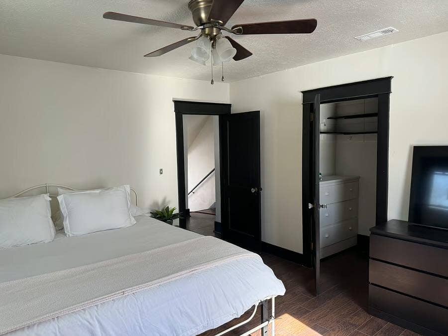 3 BR in Independence