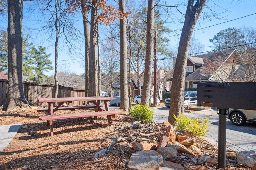 4 BR in Atlanta