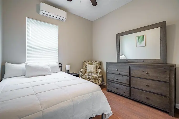 9 BR in Union City