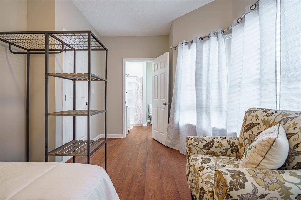 9 BR in Union City