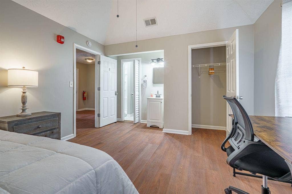 9 BR in Union City