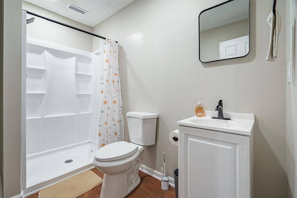 9 BR in Union City