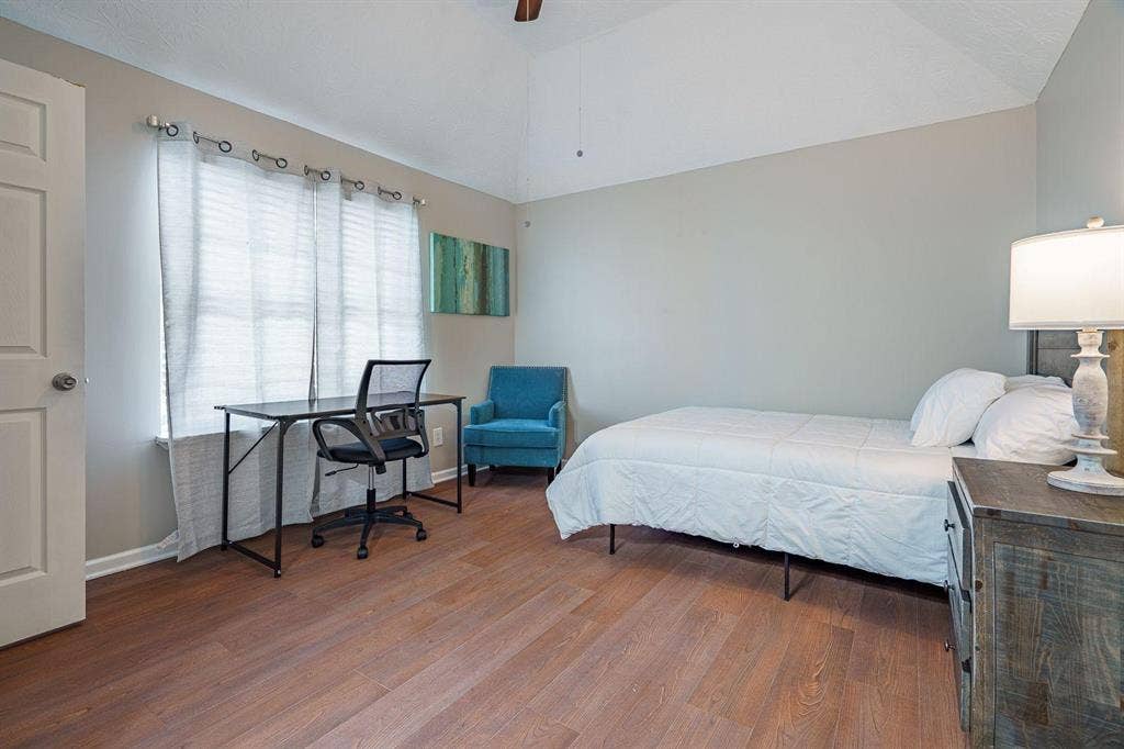 9 BR in Union City