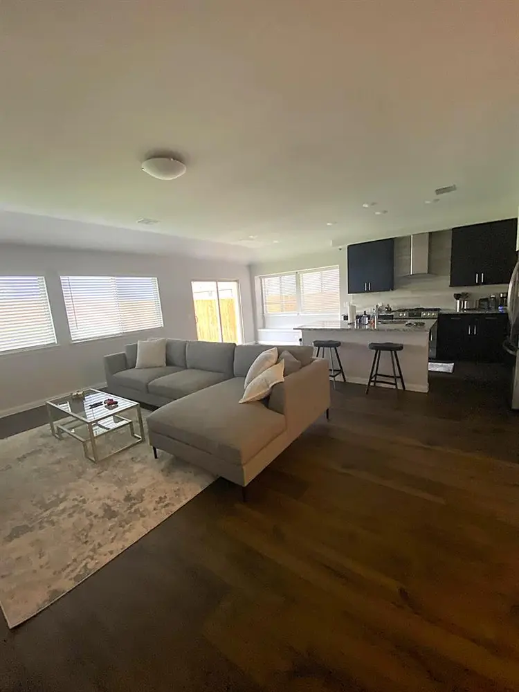 Private Room for Rent in Crowley