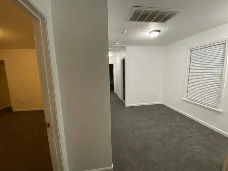 Room w/ Shared Bathroom