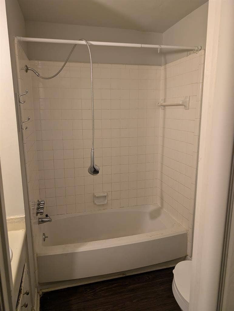 Room for rent, downtown Cary