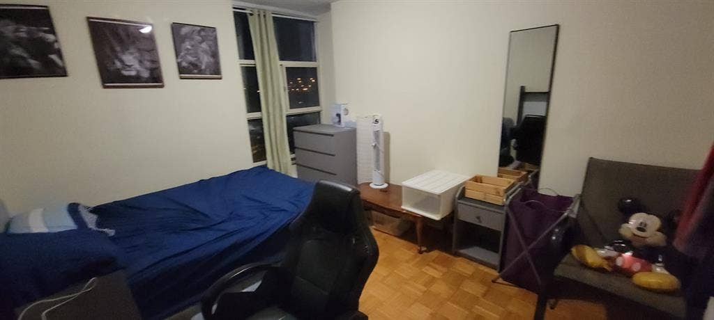 Private Furnished Room–CAD/m