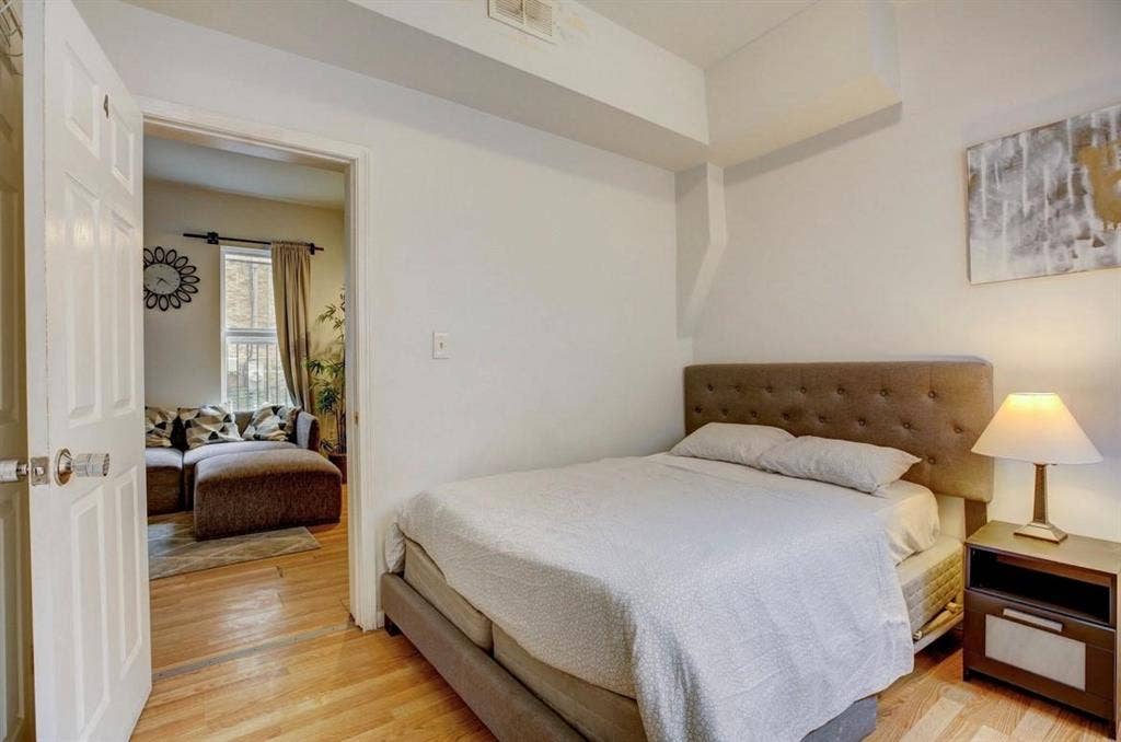 4 BR in Chicago