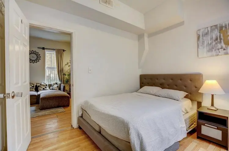 4 BR in Chicago