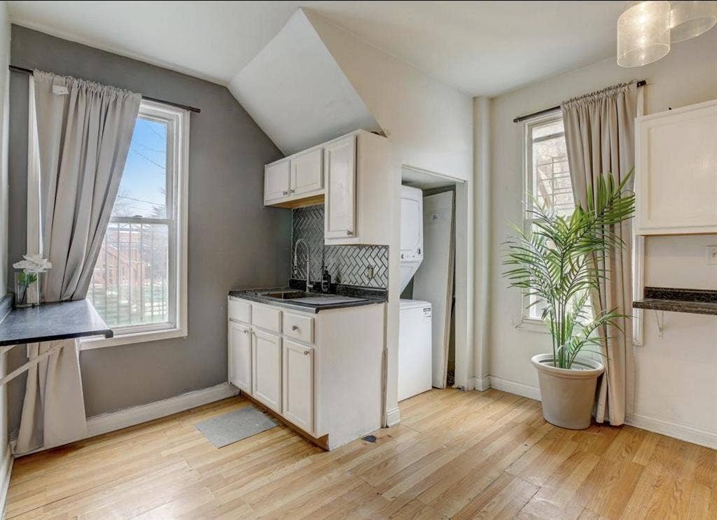 4 BR in Chicago