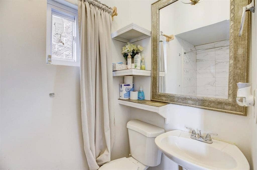 4 BR in Chicago
