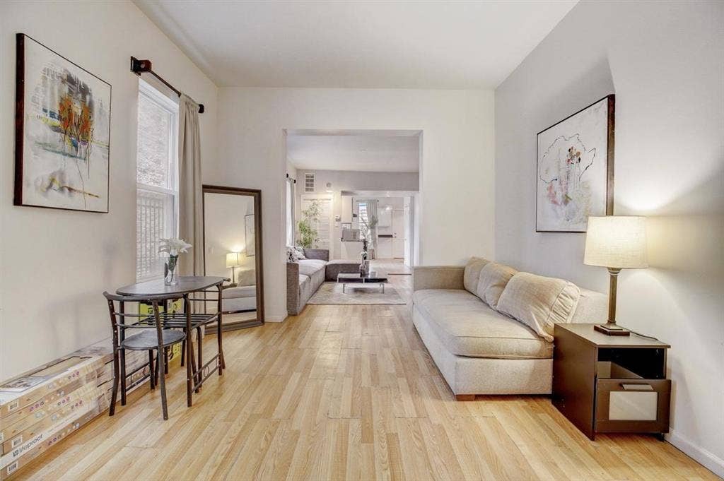 4 BR in Chicago