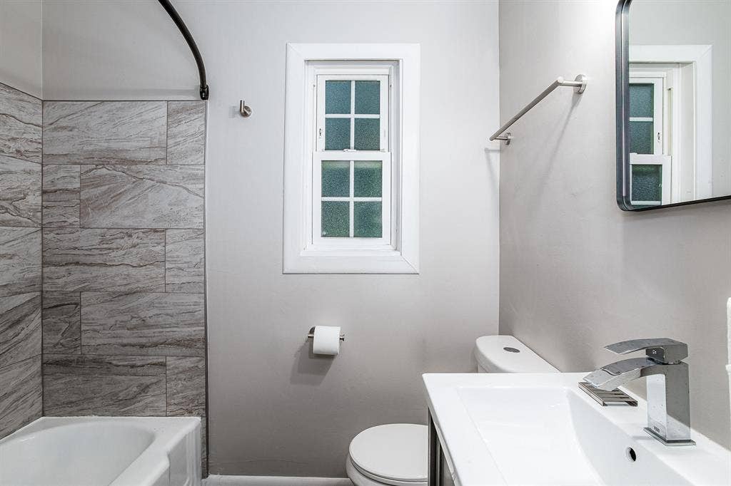 6 BR in Jacksonville