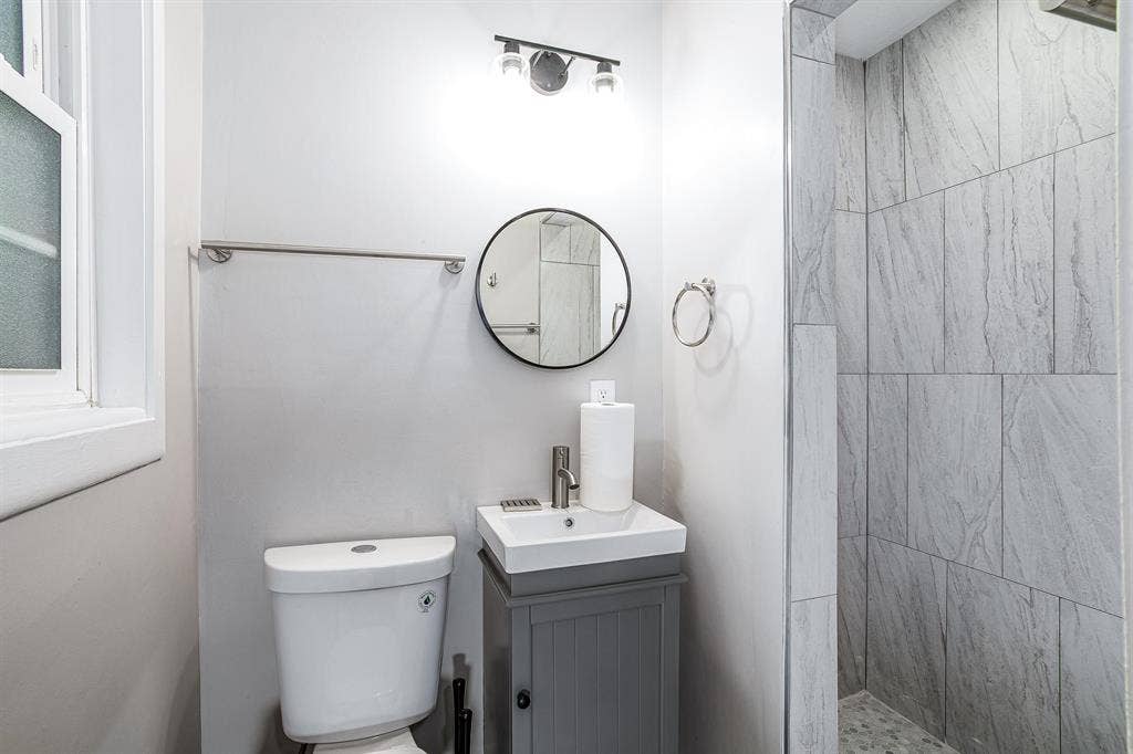 6 BR in Jacksonville