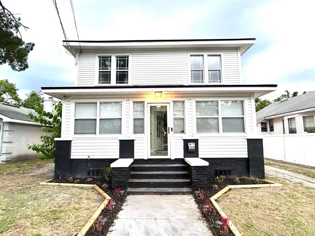 2 BR in Jacksonville