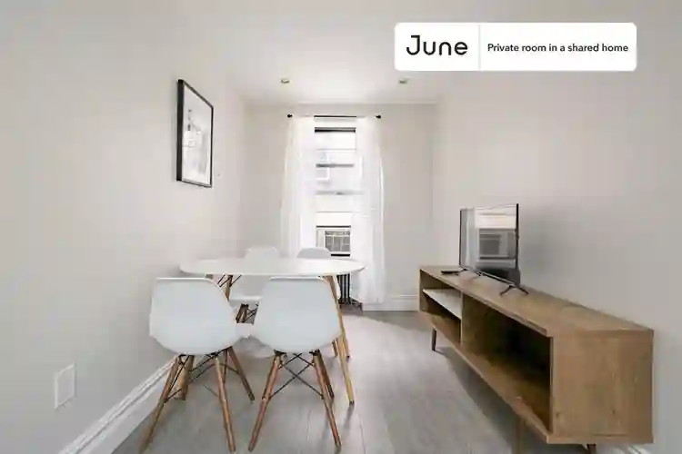 2 BR in New York City