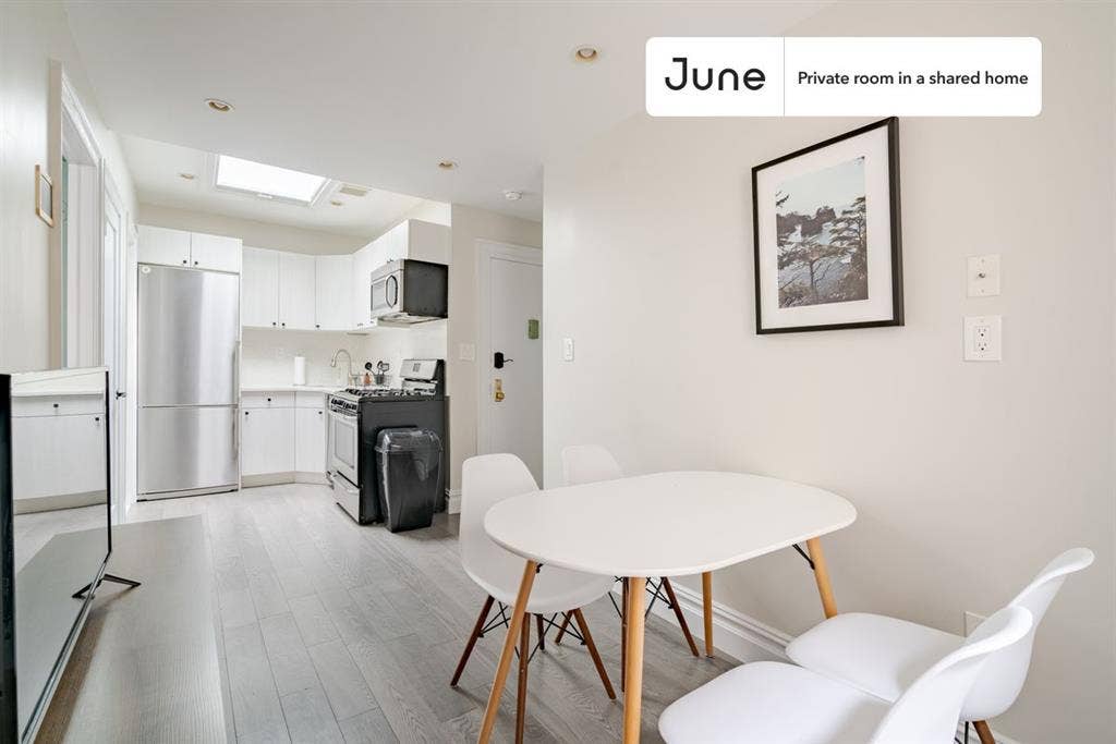 2 BR in New York City