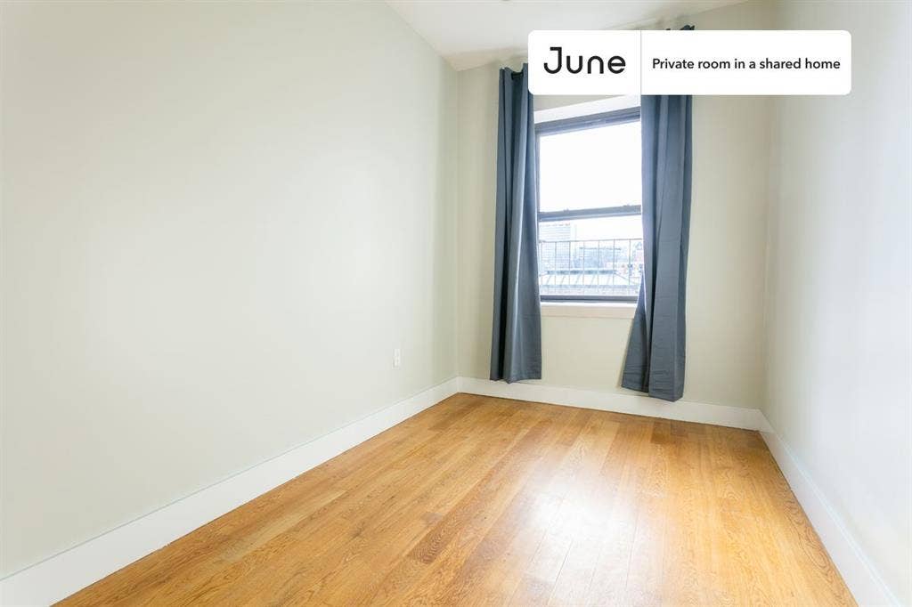 3 BR in New York City