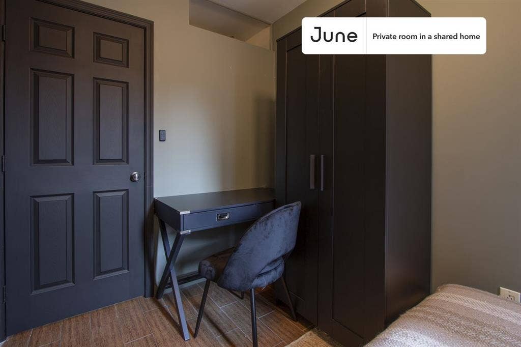 3 BR in New York City