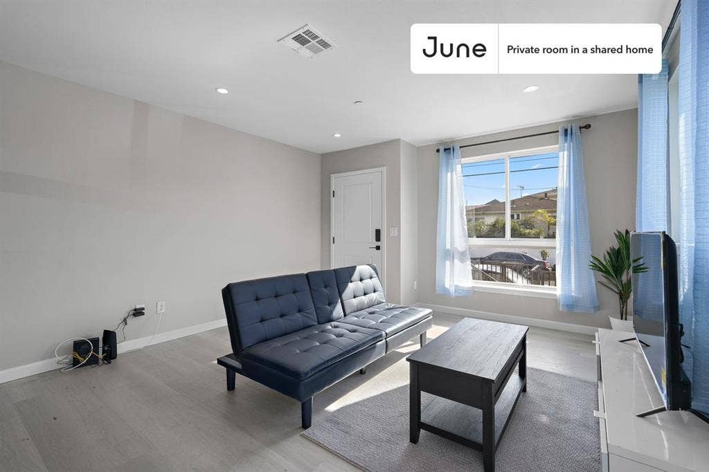 5 BR in Los Angeles