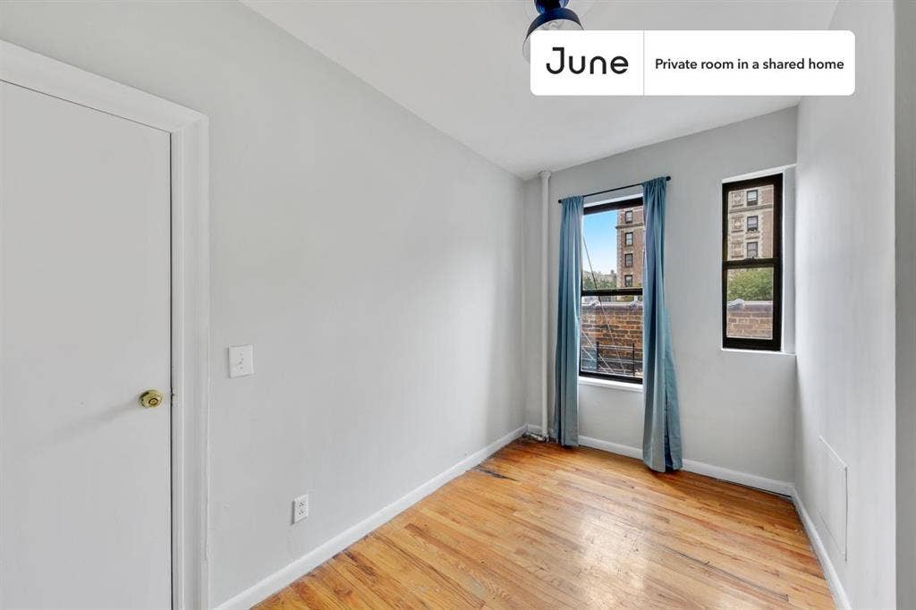 3 BR in New York City