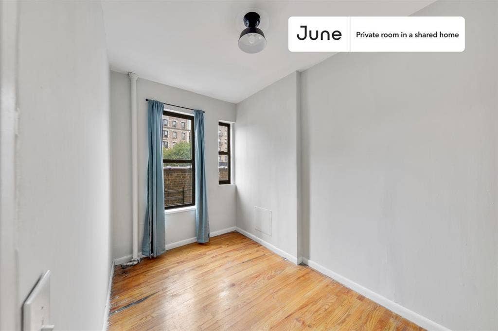 3 BR in New York City