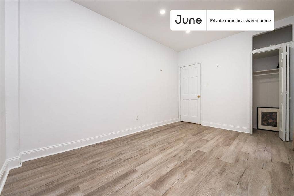 2 BR in New York City
