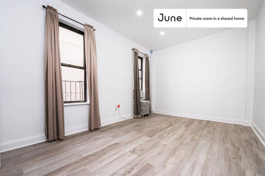 2 BR in New York City