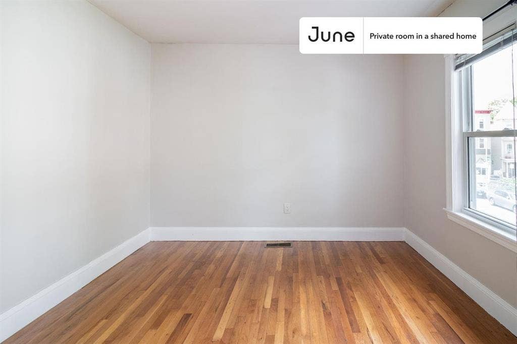 4 BR in Boston