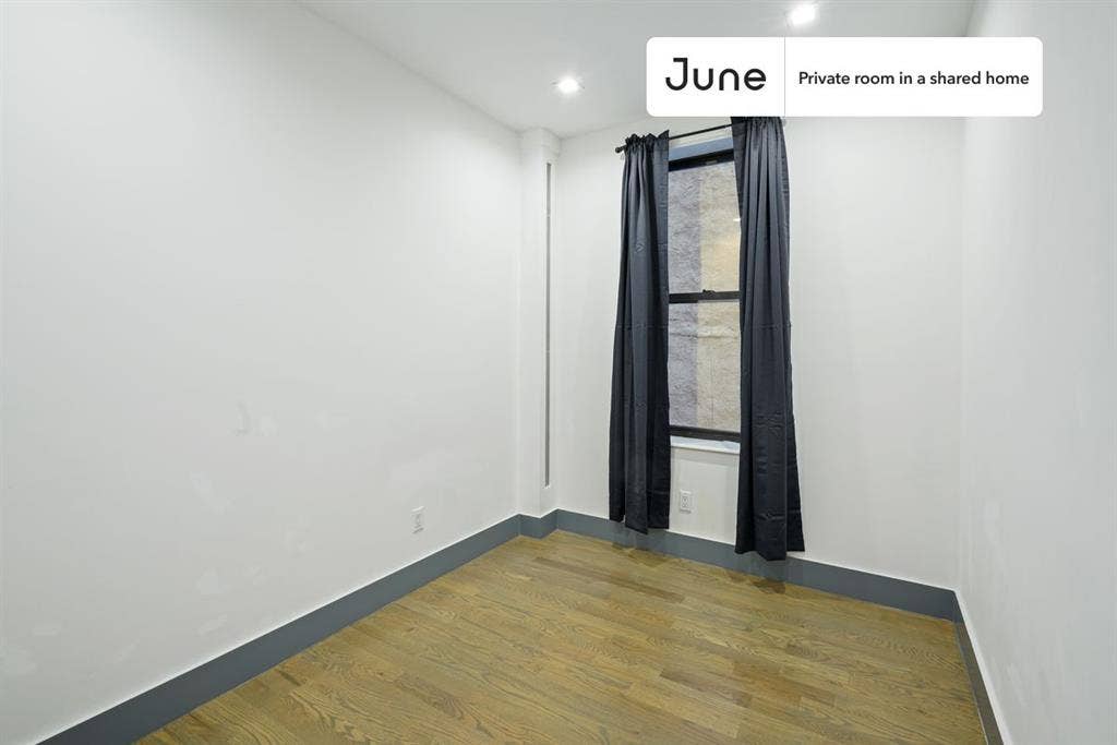 4 BR in New York City