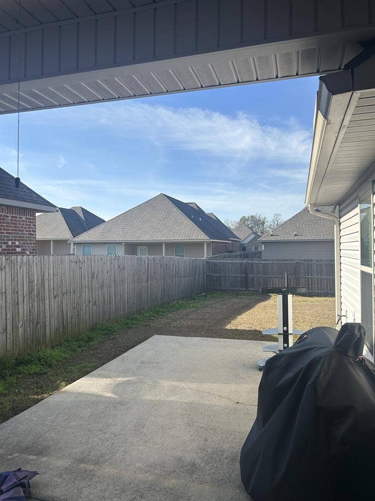 Looking for a roommate