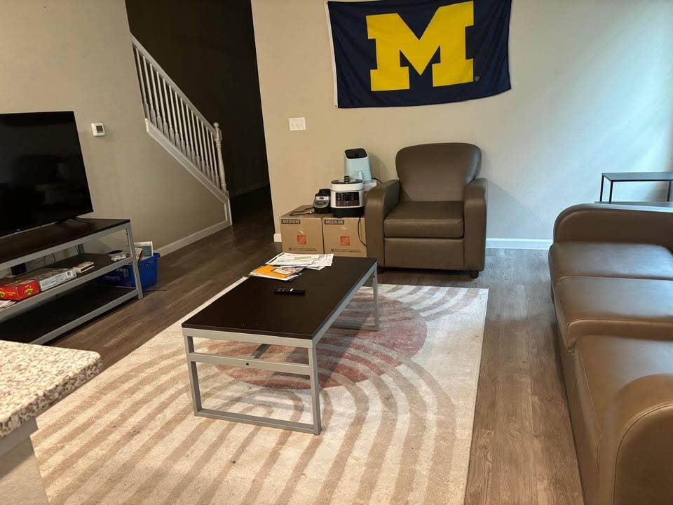 Looking for a subleaser