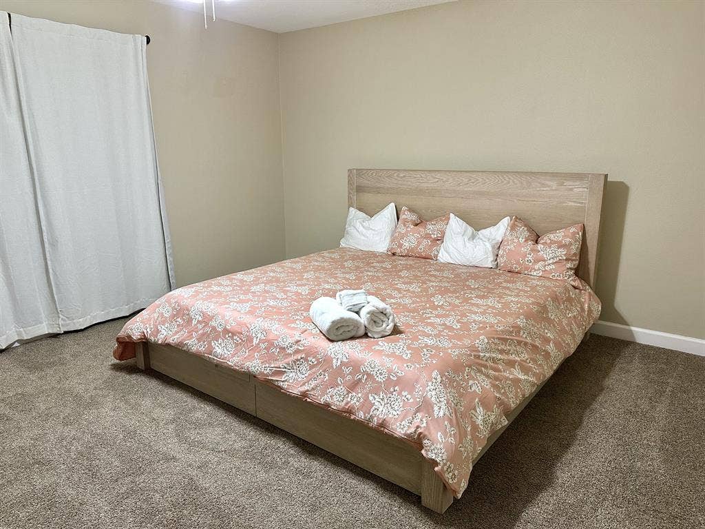 Rooms in CHARMING HAMMOND RETREAT!