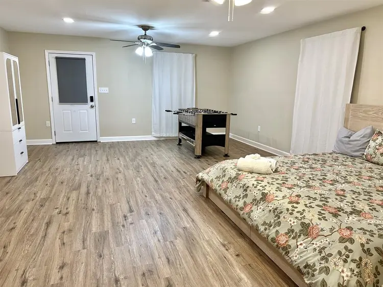 Rooms in CHARMING HAMMOND RETREAT!