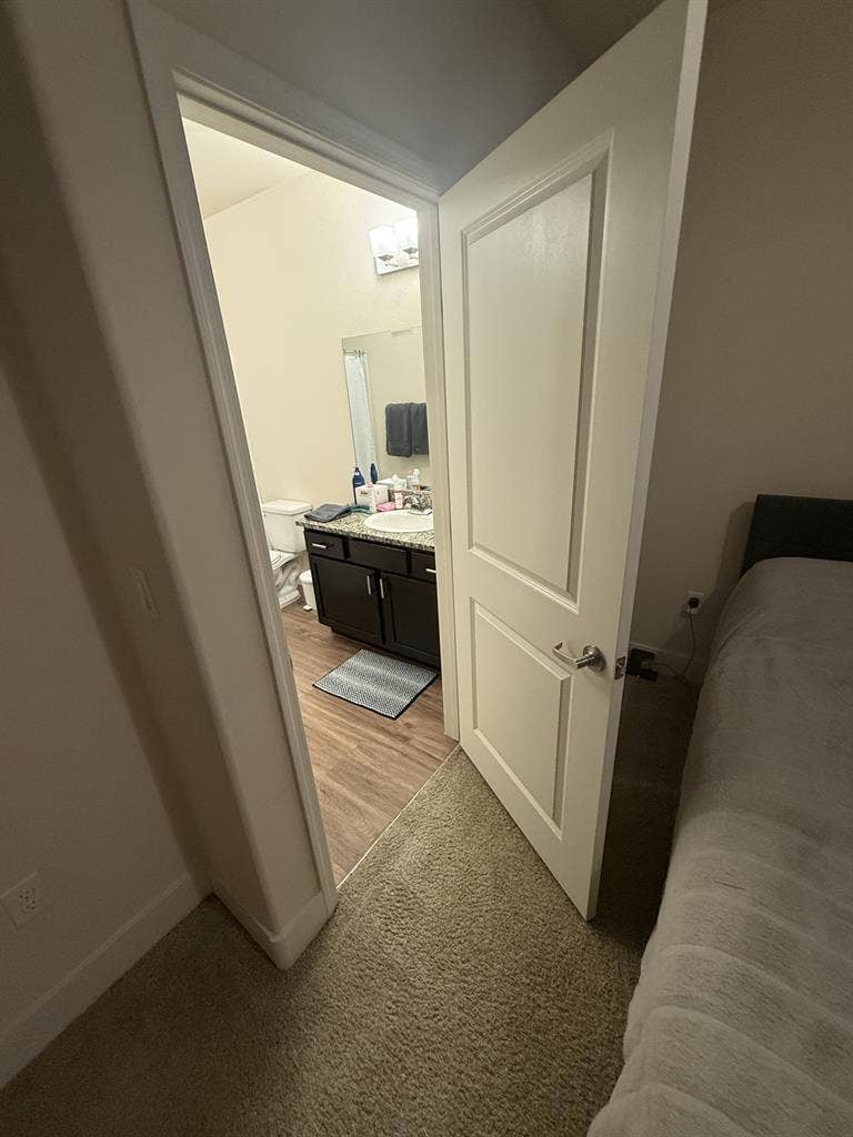 Private room and bathroom for rent