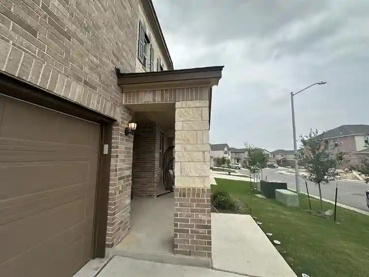 Looking for another roommate