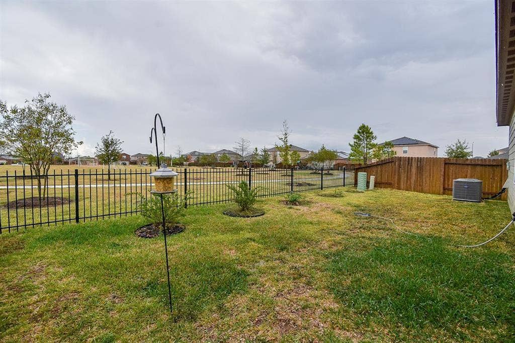 4 BR in Katy