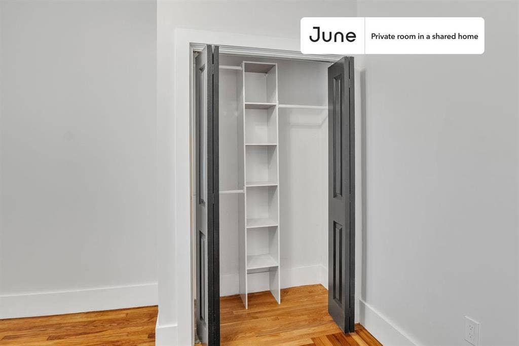 5 BR in Boston