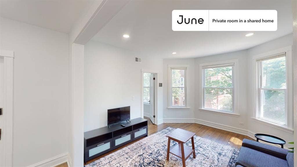 4 BR in Chicago