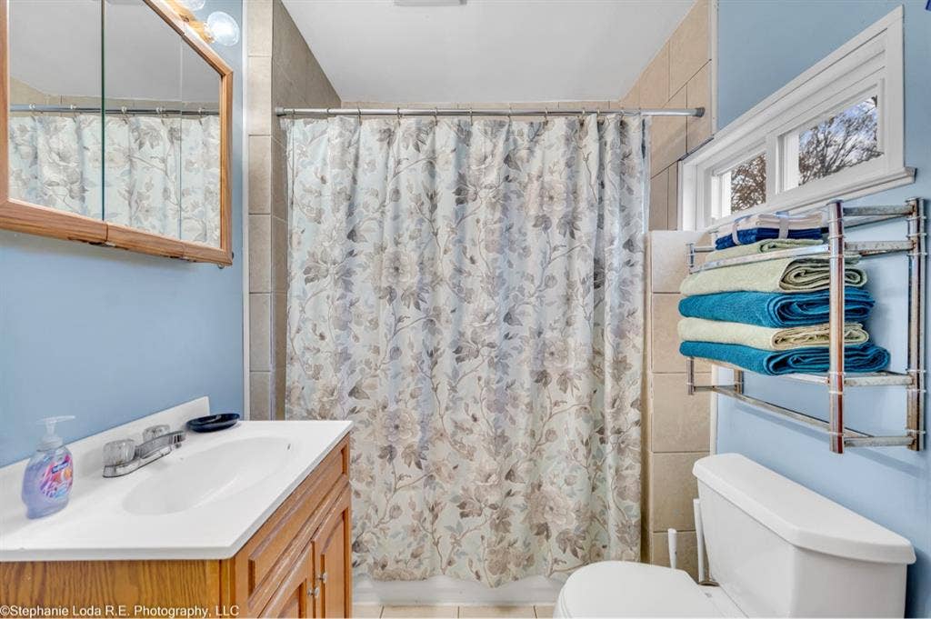 Rooms Available in Wallingford Apt