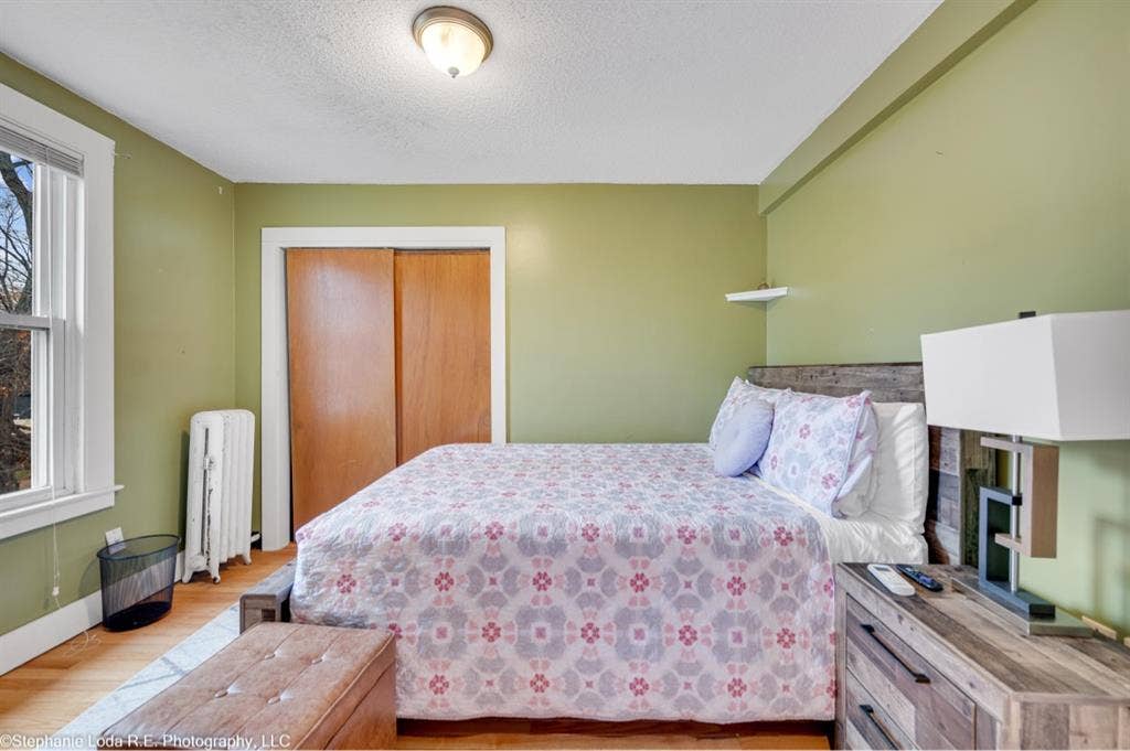 Rooms Available in Wallingford Apt