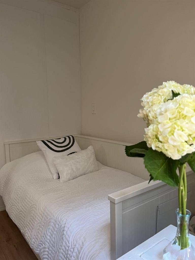 😍Incredible Deal - Midtown South😍