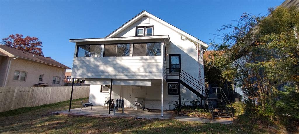 5 BR in Durham