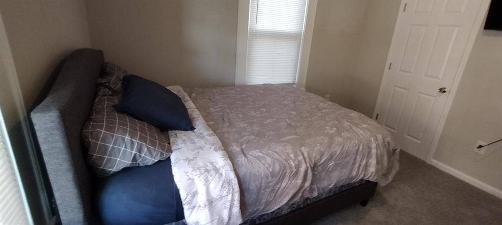 5 BR in Durham