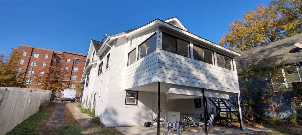 5 BR in Durham