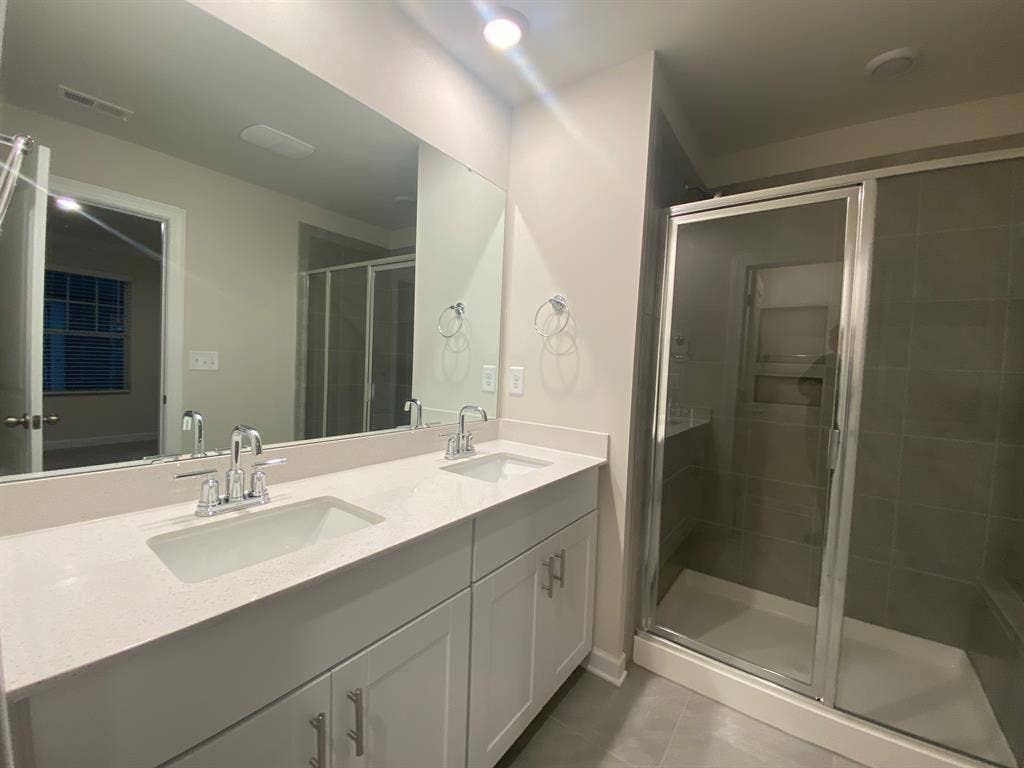 4 BR in Charlotte