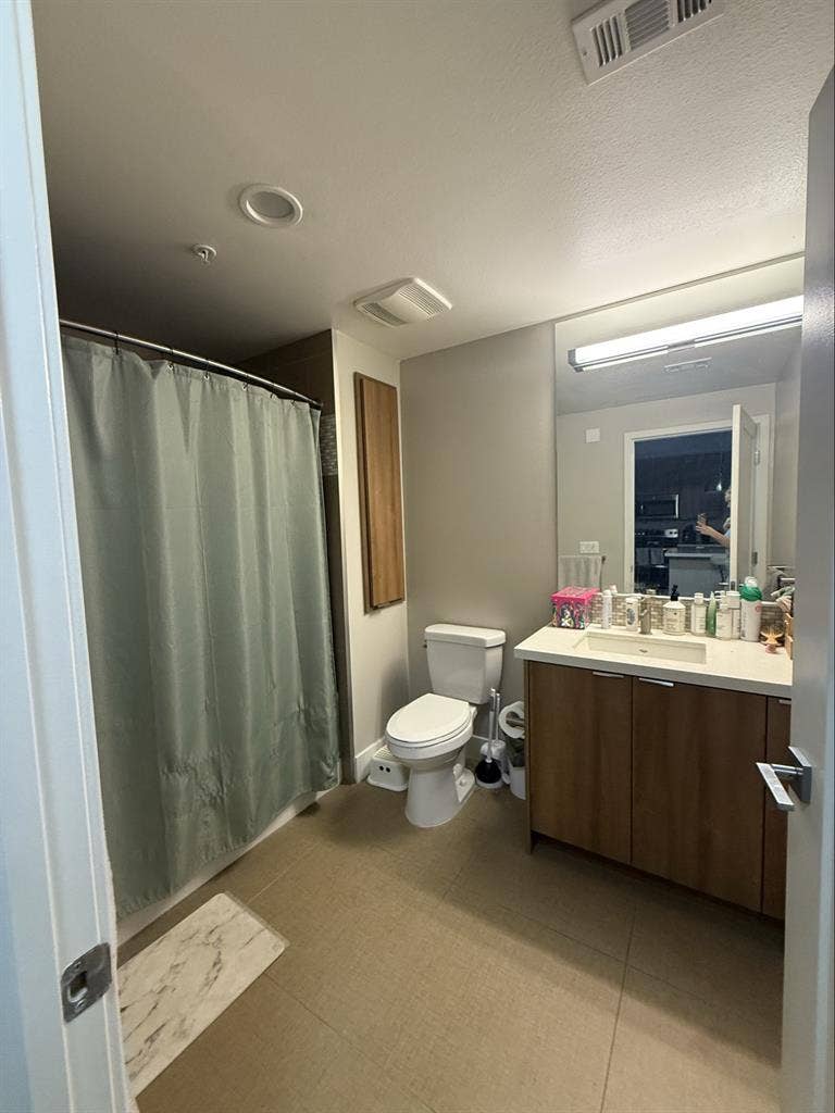 Room and private bathroom for rent