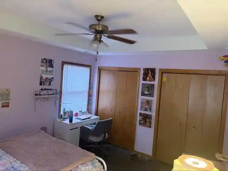 Master Bedroom 5-Min from KU