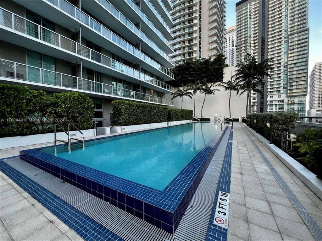 Pent house Master bedroom available