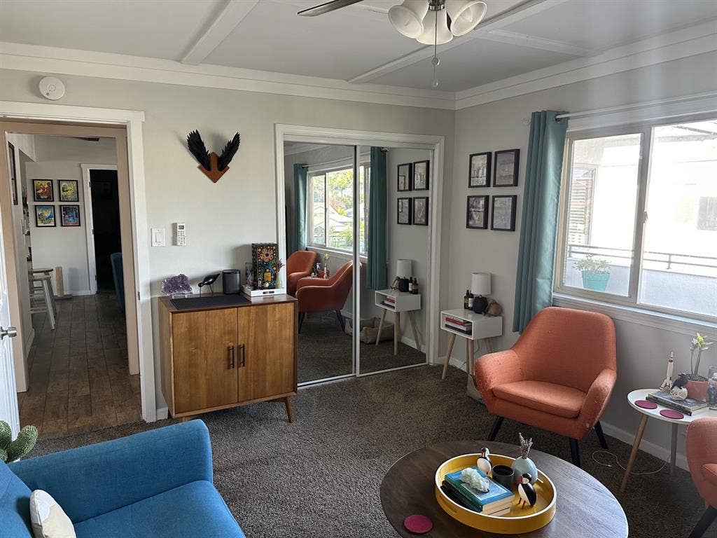 Private room in Manhattan Beach